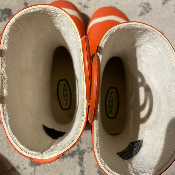 KEEN Women's Coronado KEEN Women's Coronado Waterproof Shoe Rain Boot Size 6 - Picture 3 of 6